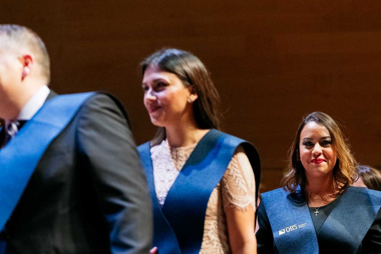 Entrega de bandas académica en la Graduación