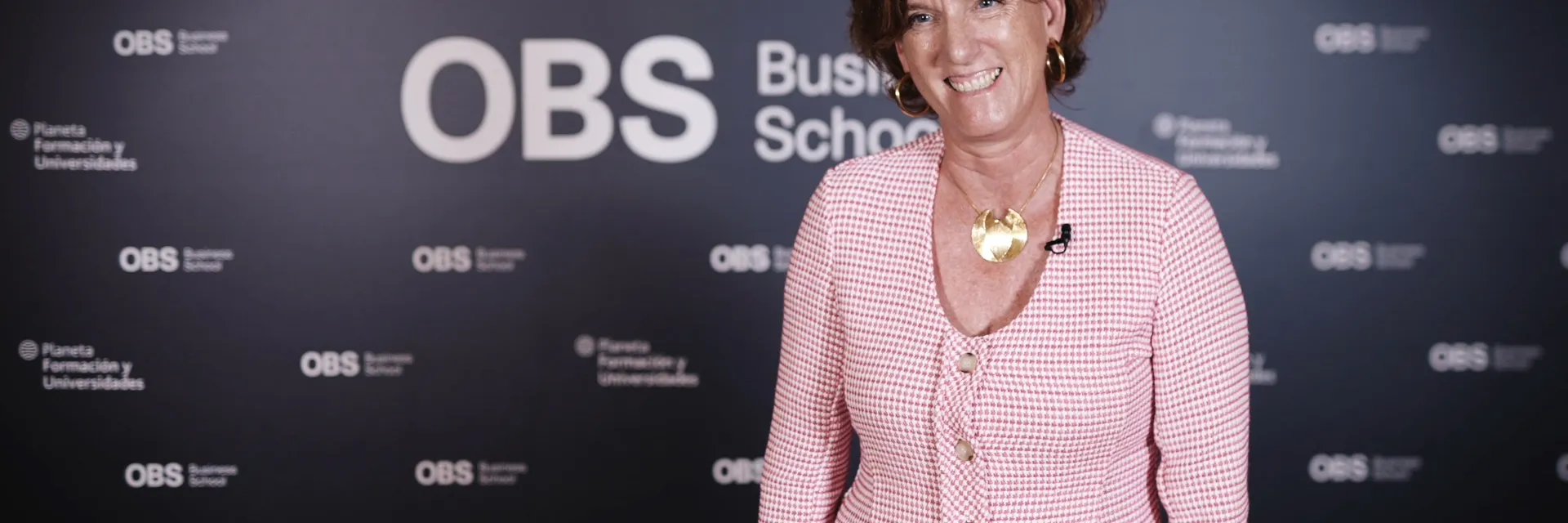 Descubre la opinión de Dina Cristiane sobre nuestro Máster en Innovación y Emprendimiento