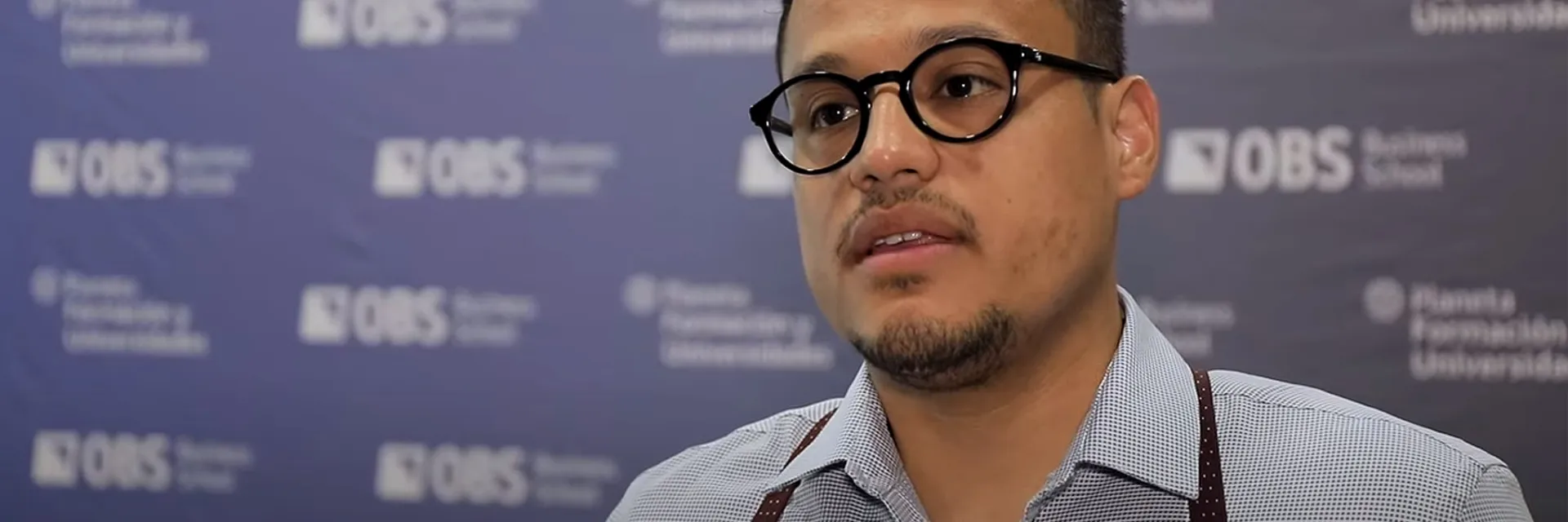 Descubre la opinión de el exalumno de OBS Rafael Hincapie sobre el Máster en International Business Management