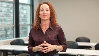 Lorena Peiró, Directora del Máster en Dirección y Gestión Sanitaria