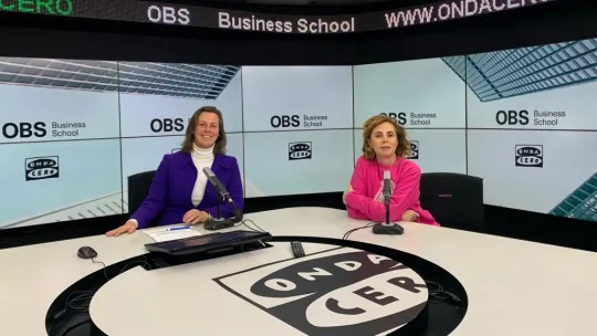 Agatha Ruiz de la Prada habla sobre emprendimiento femenino en el sector de la moda. No te pierdas el primer encuentro directivo de OBS 2022