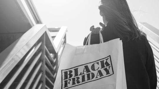 El 88% de los españoles asegura que realizará sus compras navideñas online descubre la tendencia del Black Friday y Cyber Monday 2021 en el informe de OBS