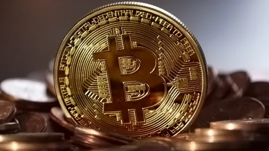 bitcoin-2008262_960_720.jpg