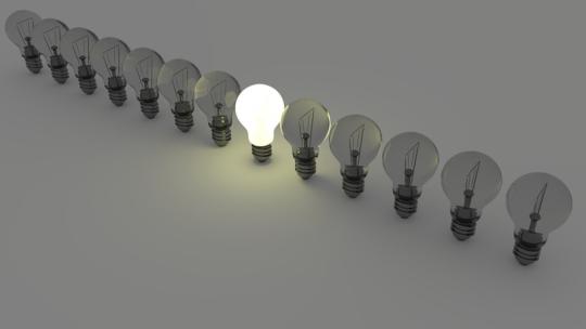 light-bulbs-1125016_960_720_1.jpg
