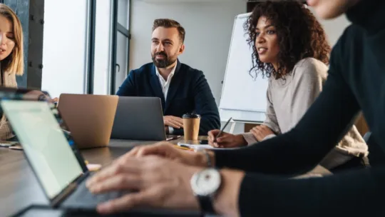 Portada Informe OBS Top Perfiles Digitales 2026 Portada Informe OBS Top Perfiles Digitales 2026