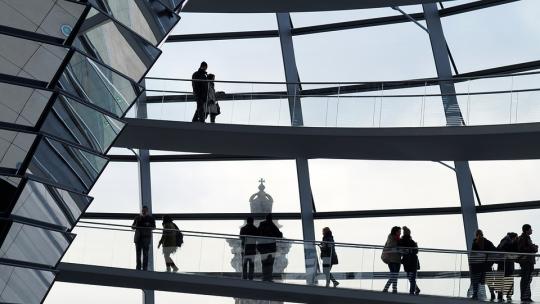 personas-cambian-entorno-obs-business-school.jpg