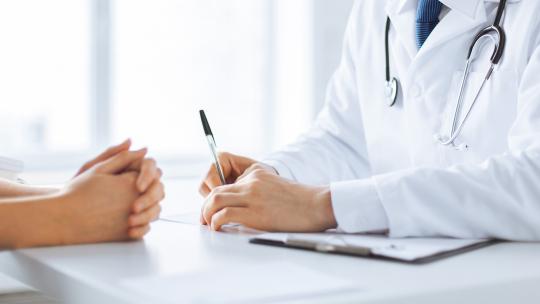 Descubre los mejores TFMs en Health Management de OBS Business School