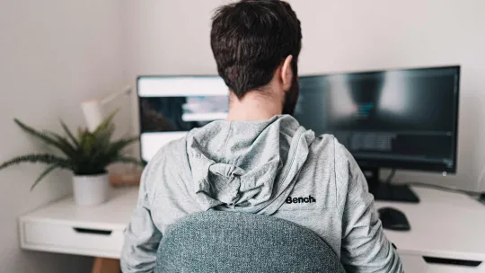 En el artículo de OBS descubriremos las ventajas del teletrabajo y del trabajo presencial