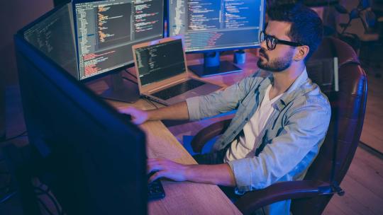 La pandemia ha comportado grandes avances en la transformación digital, descúbrelo en el informe OBS
