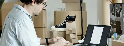 No te pierdas la conferencia: La creación de marcas en el mundo digital de OBS