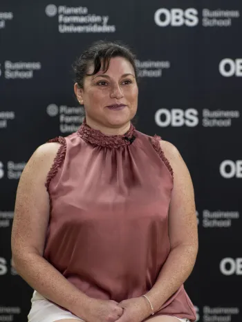 Conoce la opinión de Adriana Barrientos, exalumna del Máster en Gestión de la Experiencia del Consumidor de OBS