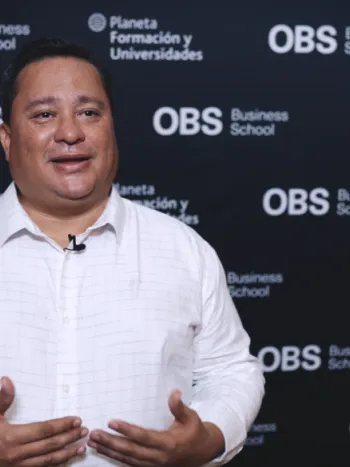 Card José Adrián Lezcano