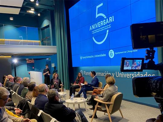 Acto de celebración del 5º Aniversario de las Becas Ajuntament de l'Hospitalet y Campus PFU