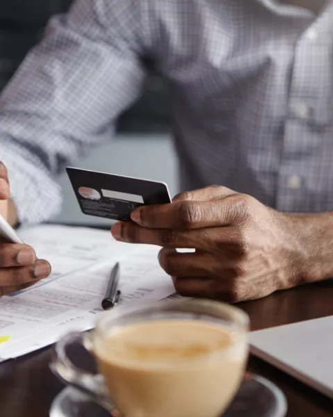 card informe fintech