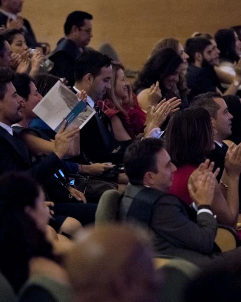 Conoce todos los servicios, actividades y beneficios de la Comunidad Alumni de OBS Business School