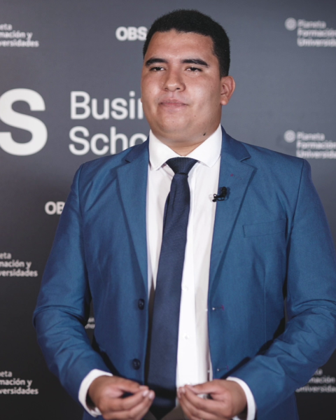 Descubre la opinión de Andrés Rodríguez sobre nuestro Máster en Dirección de la Producción y Automatización Industrial