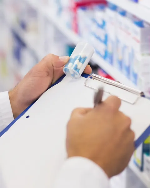 Descubre el Informe de OBS Business School sobre la industria farmacéutica