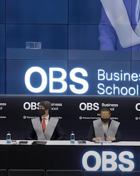 Vive la Ceremonia de Graduación 2021 de OBS Business School