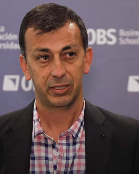 Descubre la opinión de el exalumno de OBS Rodrigo Rozo sobre el Executive MBA