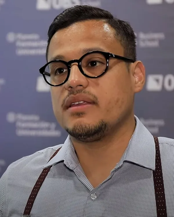 Descubre la opinión de el exalumno de OBS Rafael Hincapie sobre el Máster en International Business Management 
