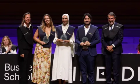 OBS Graduación 2025 03