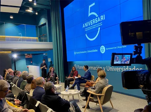 Acto de celebración del 5º Aniversario de las Becas Ajuntament de l'Hospitalet y Campus PFU